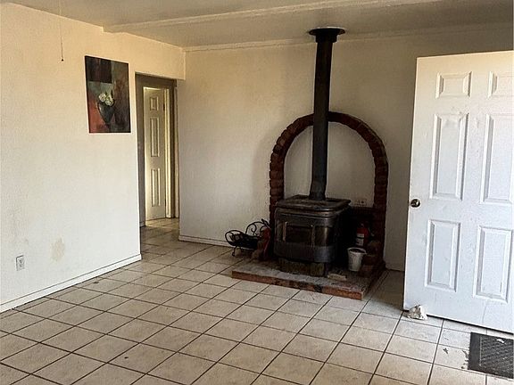 5th image of 15026 Richmond Ave