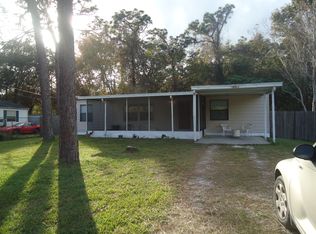 10911 Lake Dr, New Port Richey, FL 34654