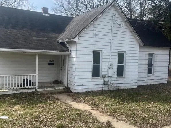 1020 W Cherry St, Troy, MO 63379