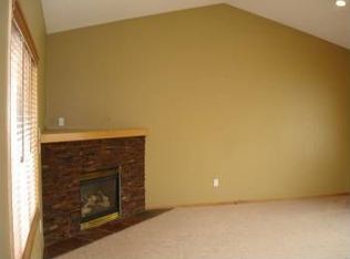 111 Carver Creek Cir, Carver, MN 55315