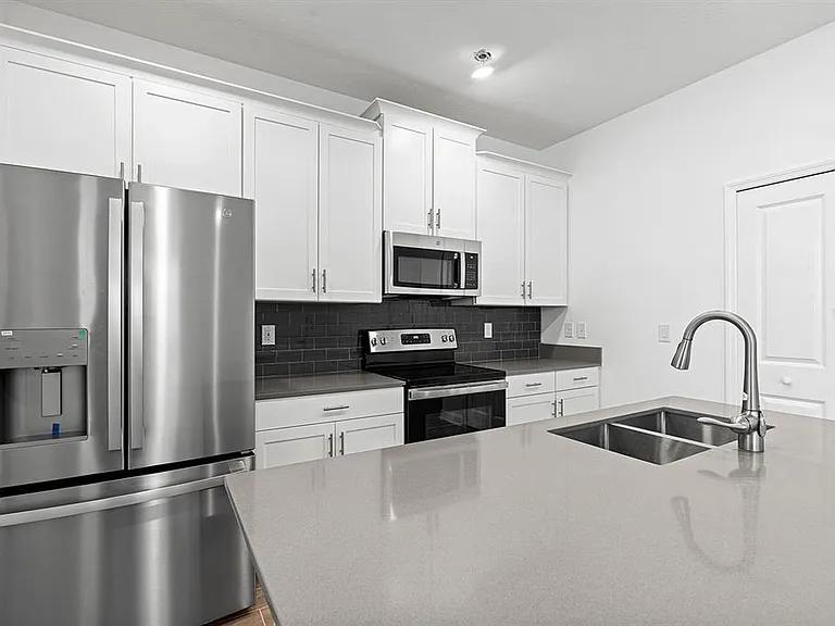 3053 Ella Way — Photo 14