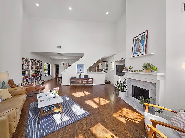 1231 Jackson Blvd — Photo 5