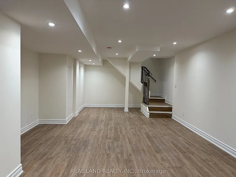 220 Millard Ave #1 — Photo 16