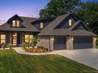 18236 S Clear Creek Ct, Claremore, OK 74017