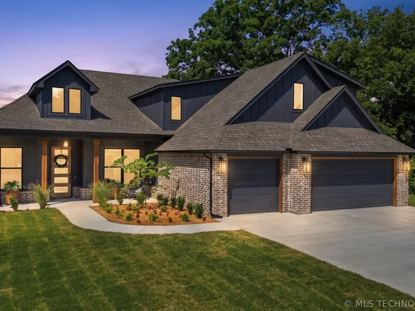 18236 S Clear Creek Ct, Claremore, OK 74017