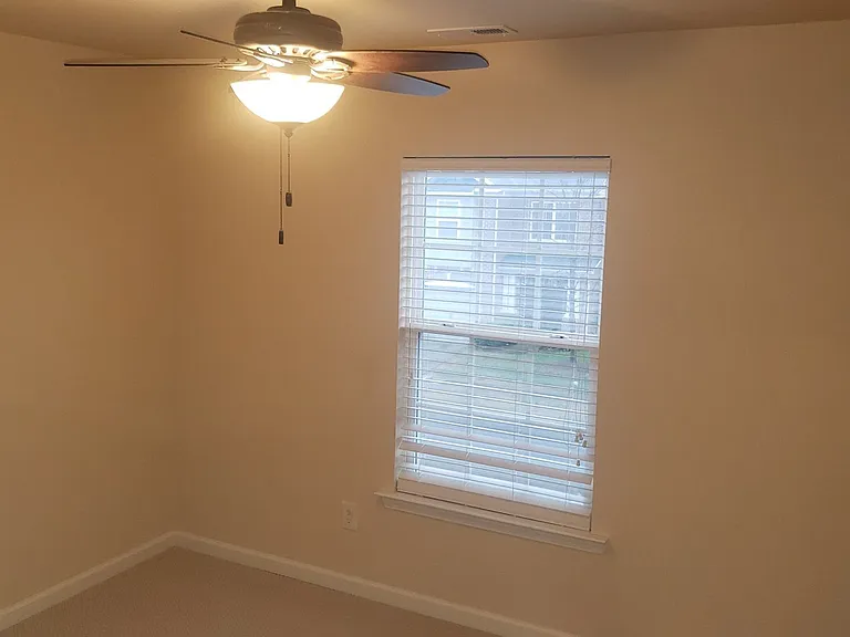 1735 Whirlaway Ct — Photo 14