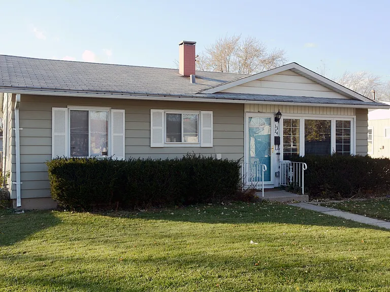 Dornell Ave — Photo 1
