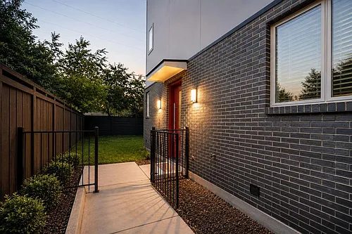 2015 California Dr #106 Photo 1