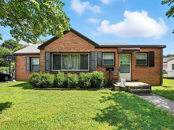 1410 Burgie St, Elizabethton, TN 37643