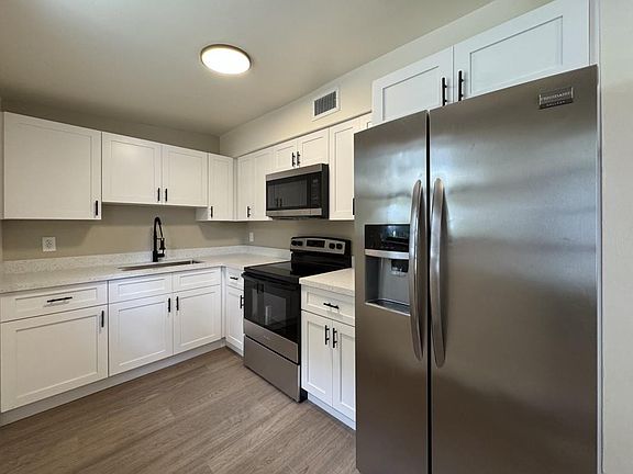 4th image of 1109 NW 15th Avenue