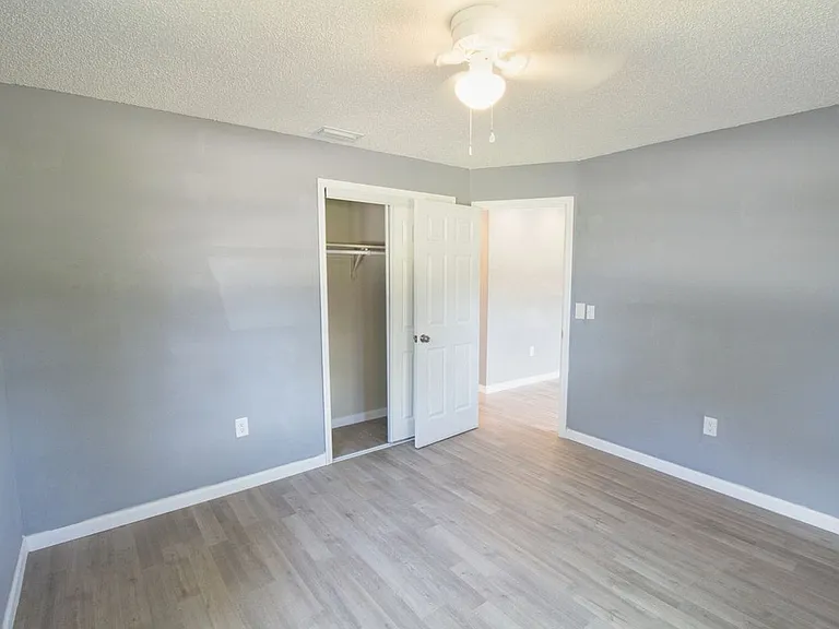 7138 Oakwood Dr — Photo 8
