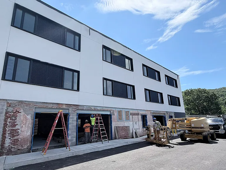345 Main St — Photo 14