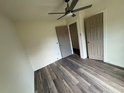 515 W F St — Photo 13