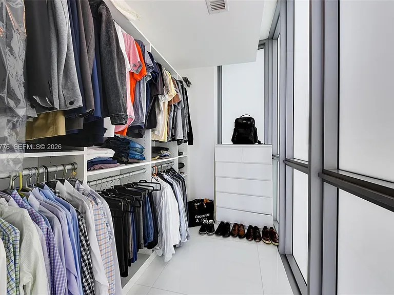 1100 Biscayne Blvd #3205 — Photo 11