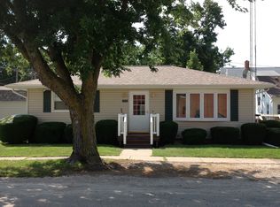 109 S Cedar St, Toluca, IL 61369