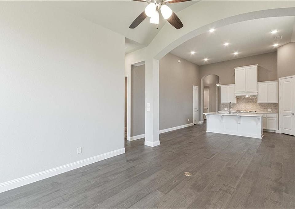 1st image of 3009 Yarrow Pl