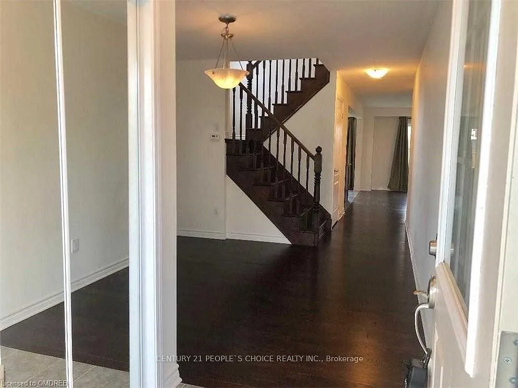 3 bed, $3,000 — Photo 3