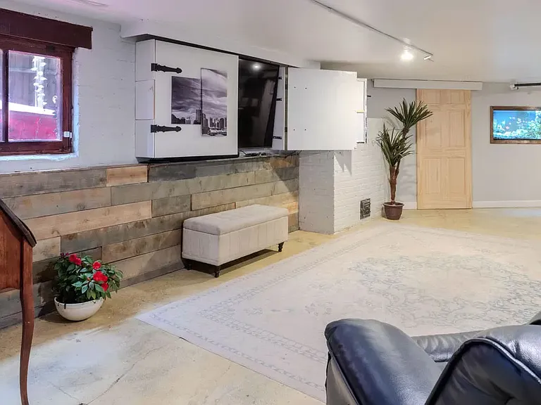 7626 N Greenview Ave #1 — Photo 10