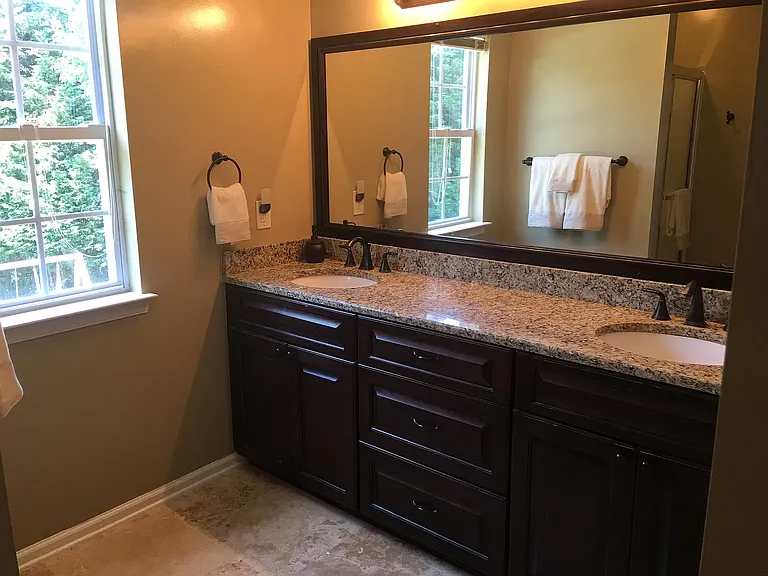 1040 Hawthorne Farm Ter — Photo 16