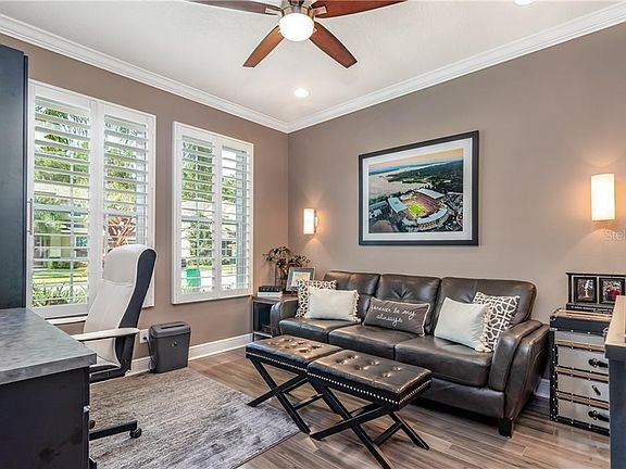 5th image of 1044 Vinsetta Cir