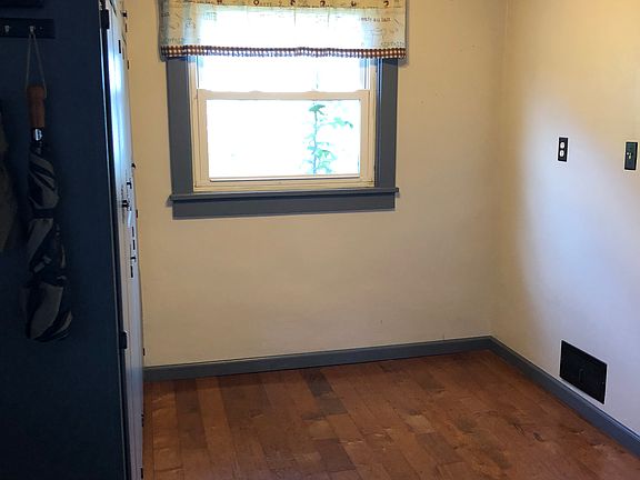 Beautiful floors-pantry area
