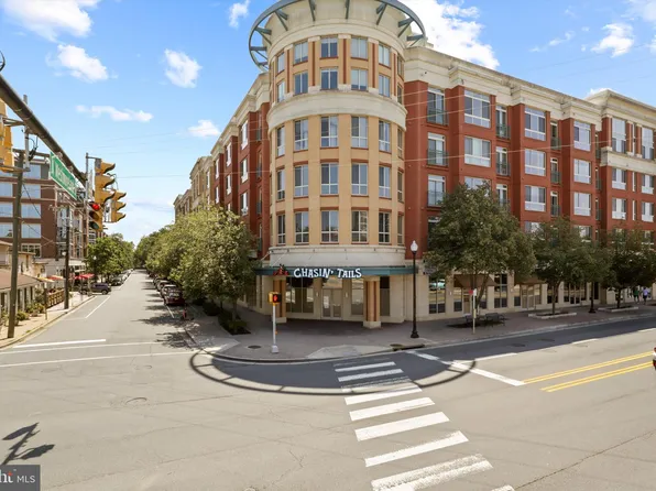 2200 N Westmoreland St Unit 210, Arlington, VA 22213