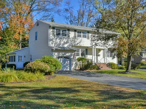 2 Carol Pl, Pequannock Twp., NJ 07440