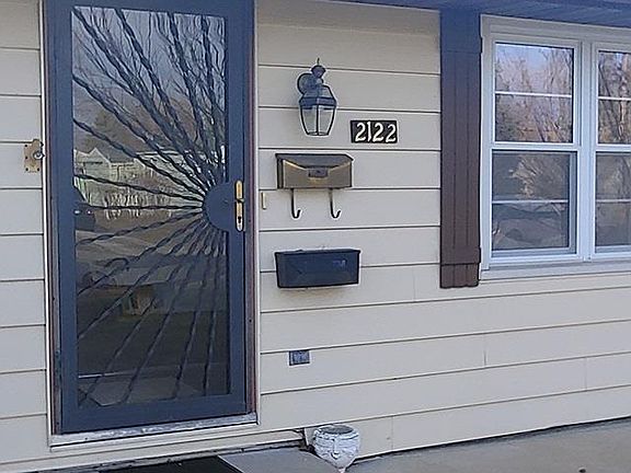 4th image of 2122 W Gilbert Ave