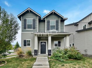 799 E Springloyd St, Meridian, ID 83642