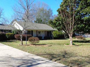 201 Lakeview Cir, Clinton, MS 39056