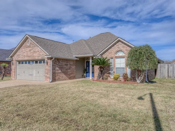 5861 Bluebonnett Dr, Bossier City, LA 71112