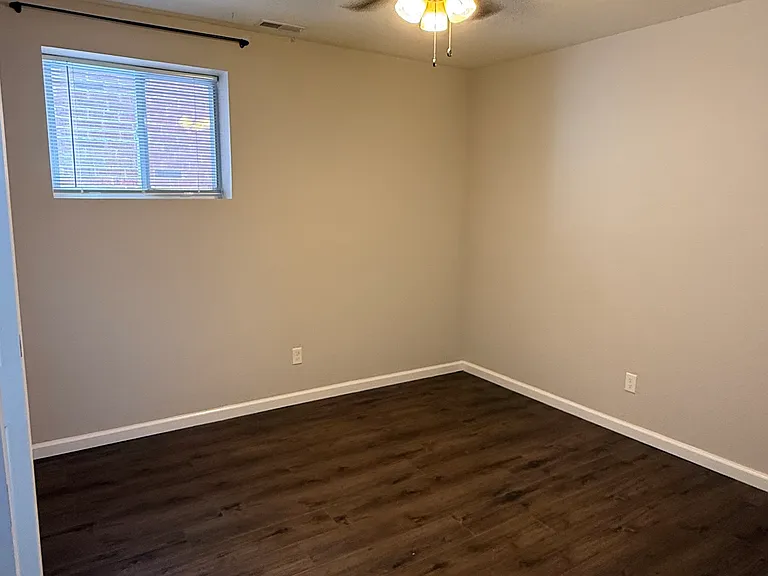 3175 Ivanhoe Ave — Photo 10