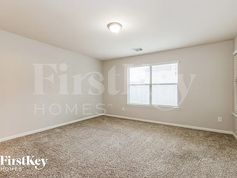 29311 Legends Hill Dr — Photo 12