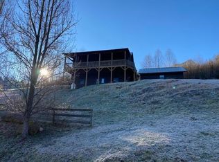 209 Ed Graves Rd, Murphy, NC 28906