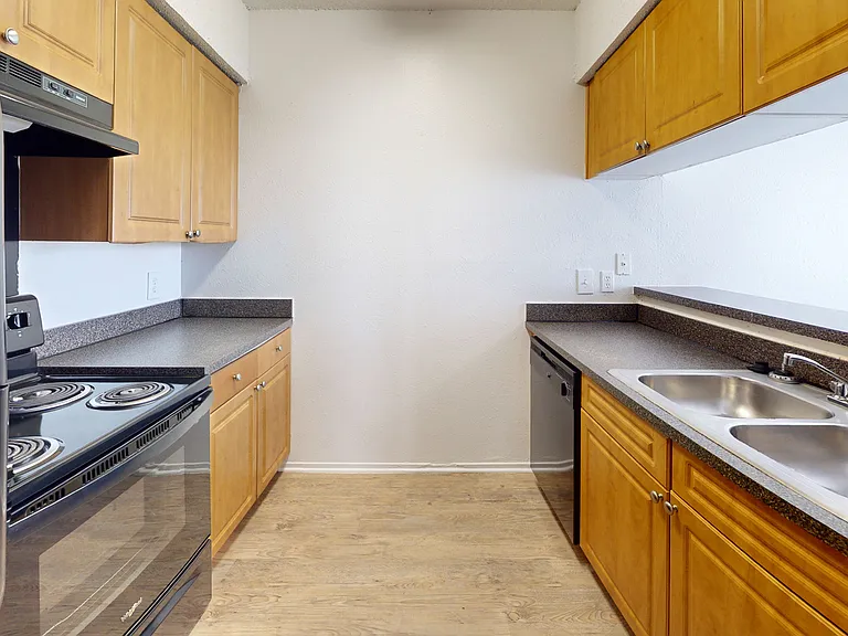 Addison Apartments at the Park — Photo 98