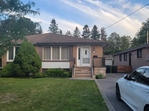 55 Santa Barbara Rd, Toronto, ON M2N 2C3