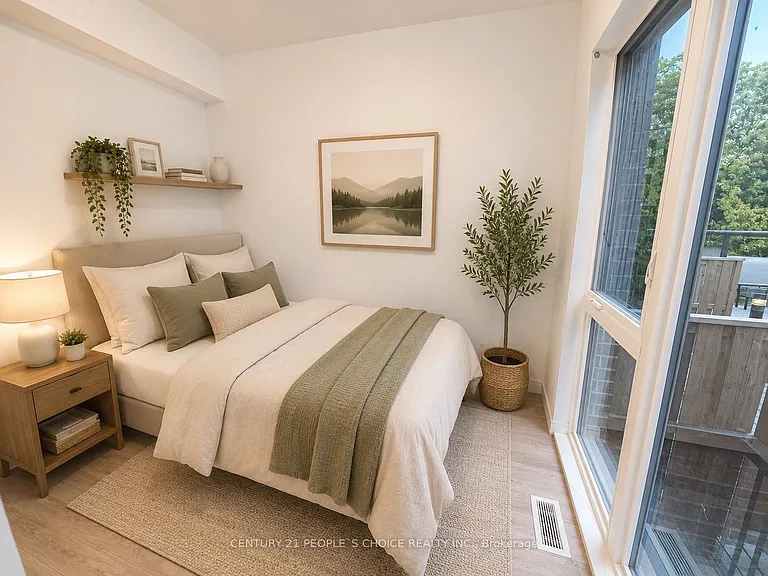 180 Clonmore Dr S #8 — Photo 2
