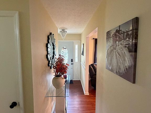 5th image of 1549 Glenrock Rd