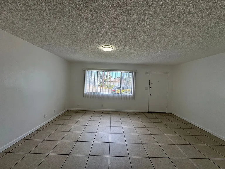 3920-3932 Christmas Tree Ln #4600-4622 — Photo 3