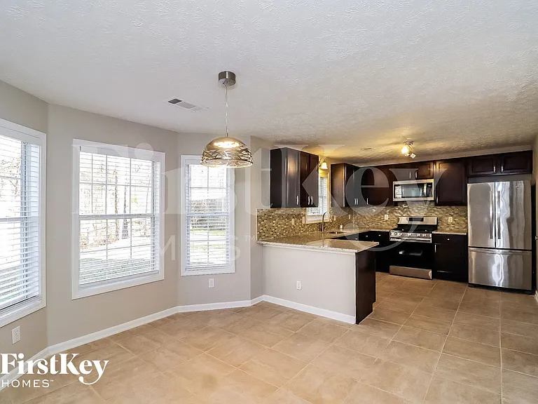 640 Alcovy Springs Dr — Photo 4