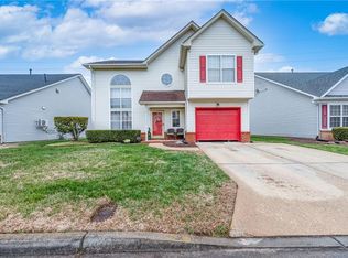 2203 Holly Berry Ln, Chesapeake, VA 23325