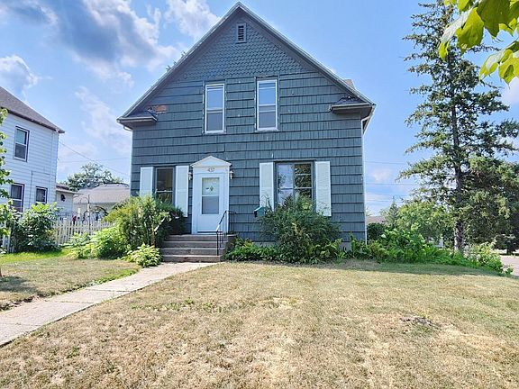 2nd image of 437 7th St NE