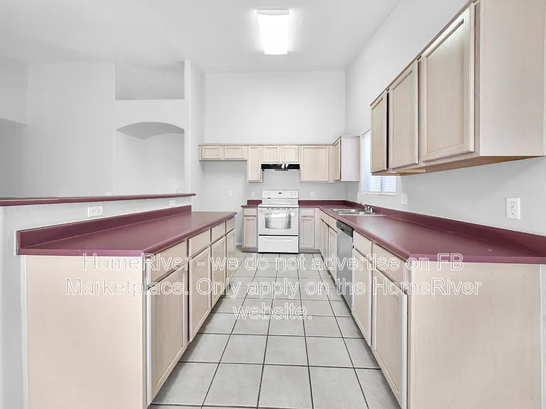 14447 W Carlin Dr — Photo 8
