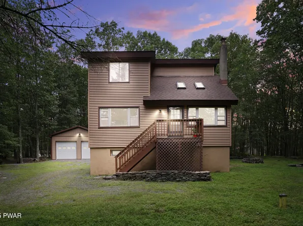 26 Deer Run, Hawley, PA 18428