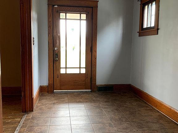 4th image of 1329 E Florida Ave