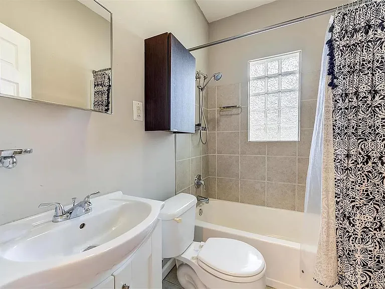 1222 Eastover Ave — Photo 4