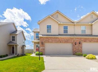 7123 N Thomas Davis Dr, Peoria, IL 61615