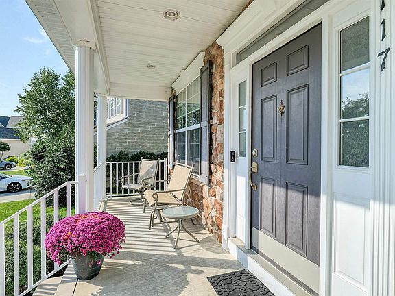 4th image of 117 Carmel Dr