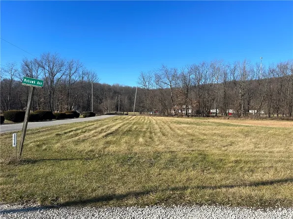 3218 Mohawk Ave NW, Malvern, OH 44644