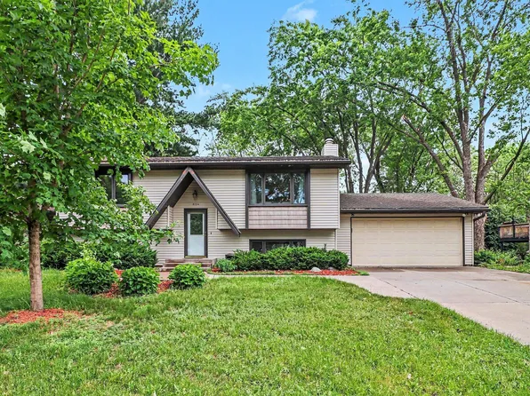 6724 Aldrich Ave N, Brooklyn Center, MN 55430